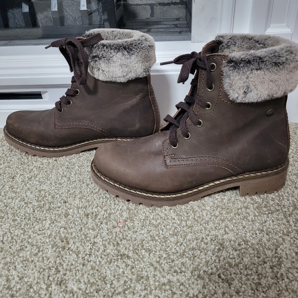 Pajar Panthil Women's Brown Faux Fur Boots, Size 39 (8-8.5 US) Waterproof